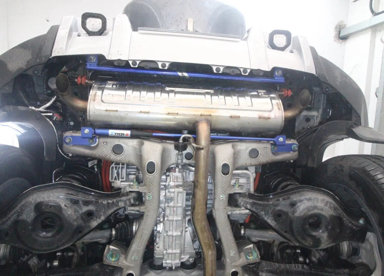 Strut Tower Brace Bar for Equation Leopard 5 8 7 Damping Bar Body Strengthening Chassis Reinforcement Modification Stability Parts