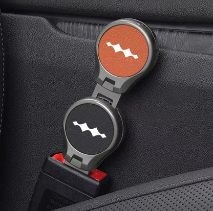 Equation Leopard 5 / Leopard 8 , 2 pic's Car Safety Plug